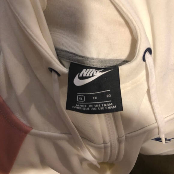 Nike women’s hooded sweatshirt xl - Picture 5 of 6
